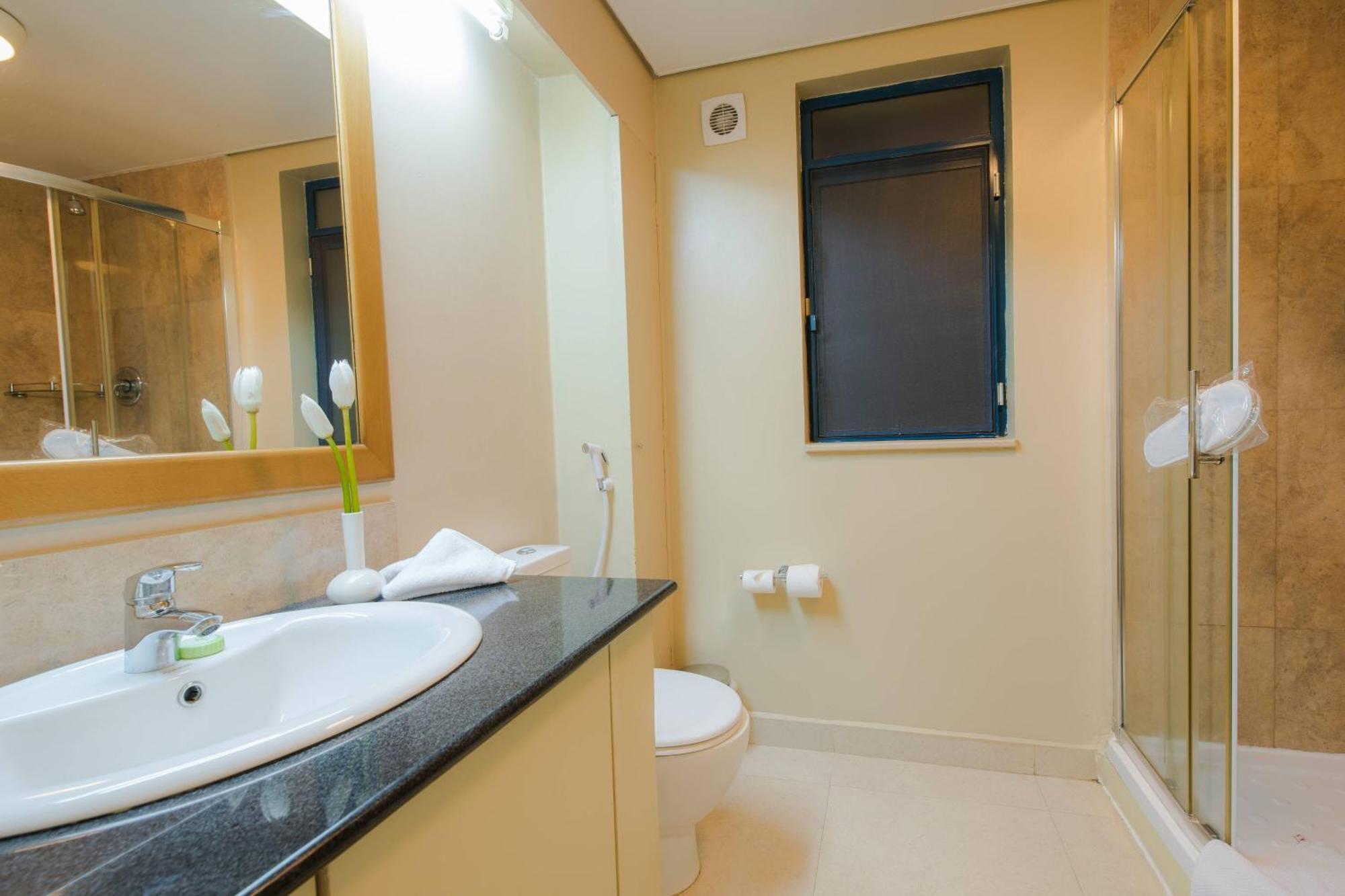Protea Hotel By Marriott Dar Es Salaam Oyster Bay Eksteriør bilde