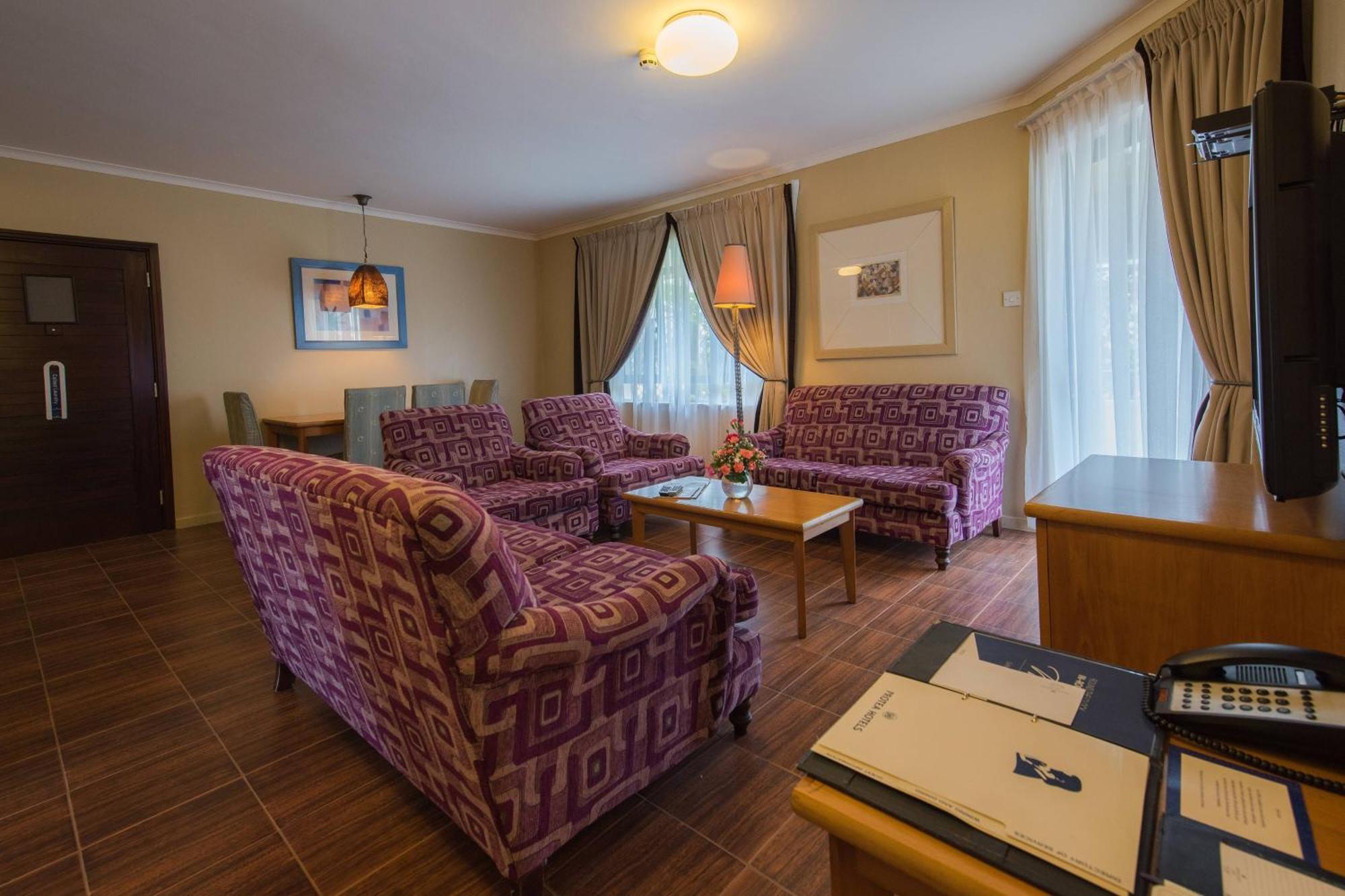 Protea Hotel By Marriott Dar Es Salaam Oyster Bay Eksteriør bilde