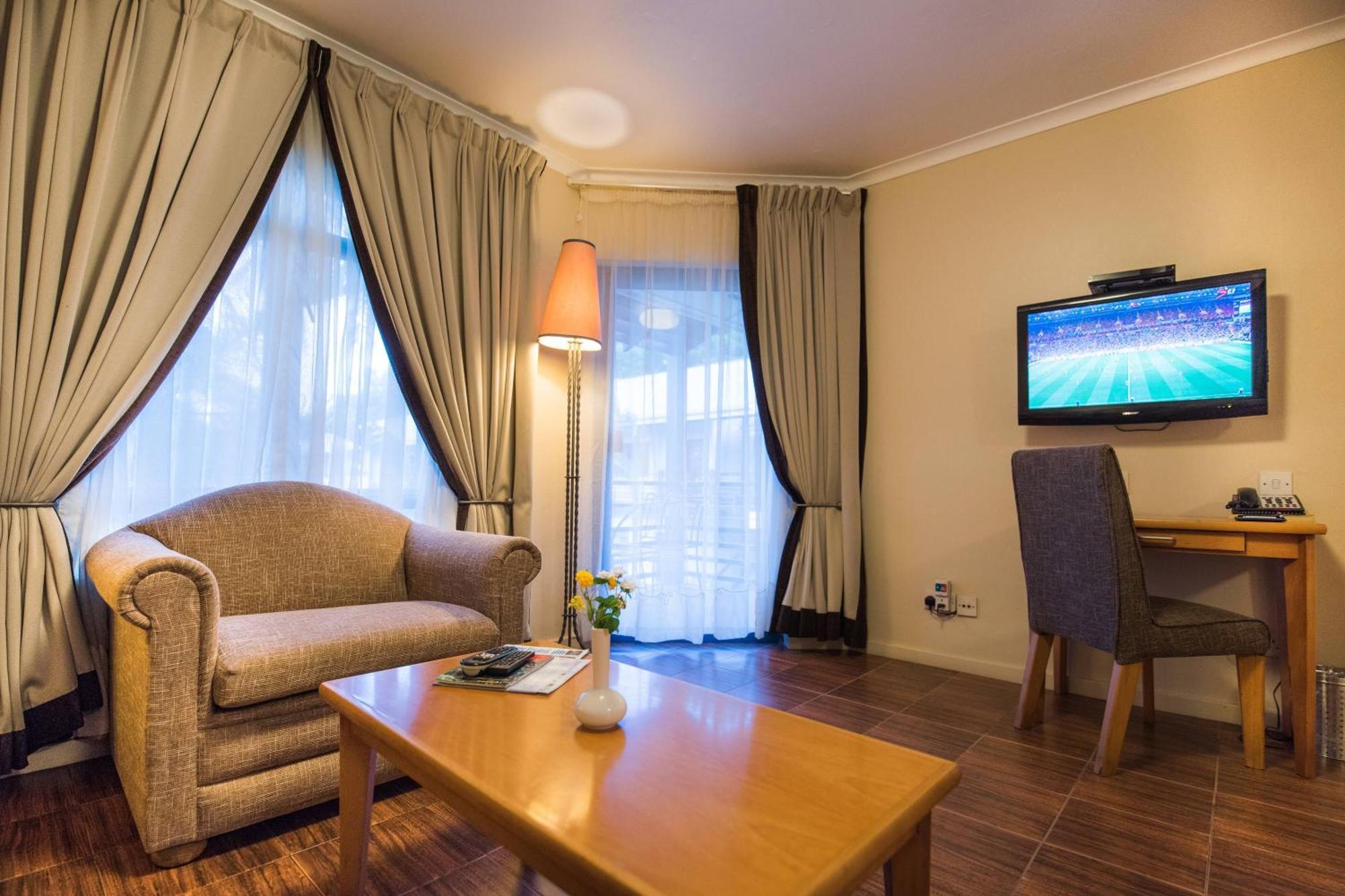Protea Hotel By Marriott Dar Es Salaam Oyster Bay Eksteriør bilde