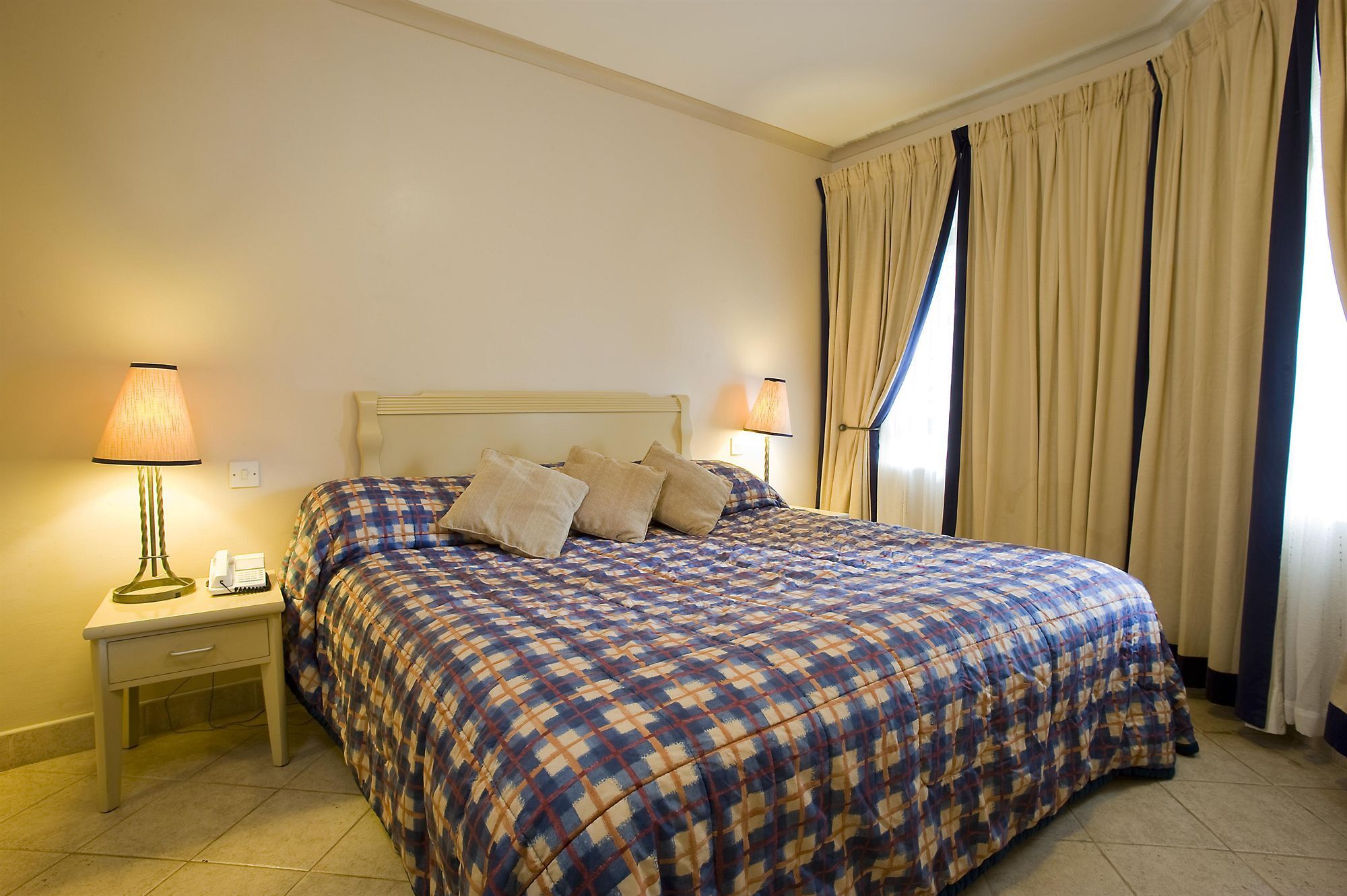 Protea Hotel By Marriott Dar Es Salaam Oyster Bay Eksteriør bilde